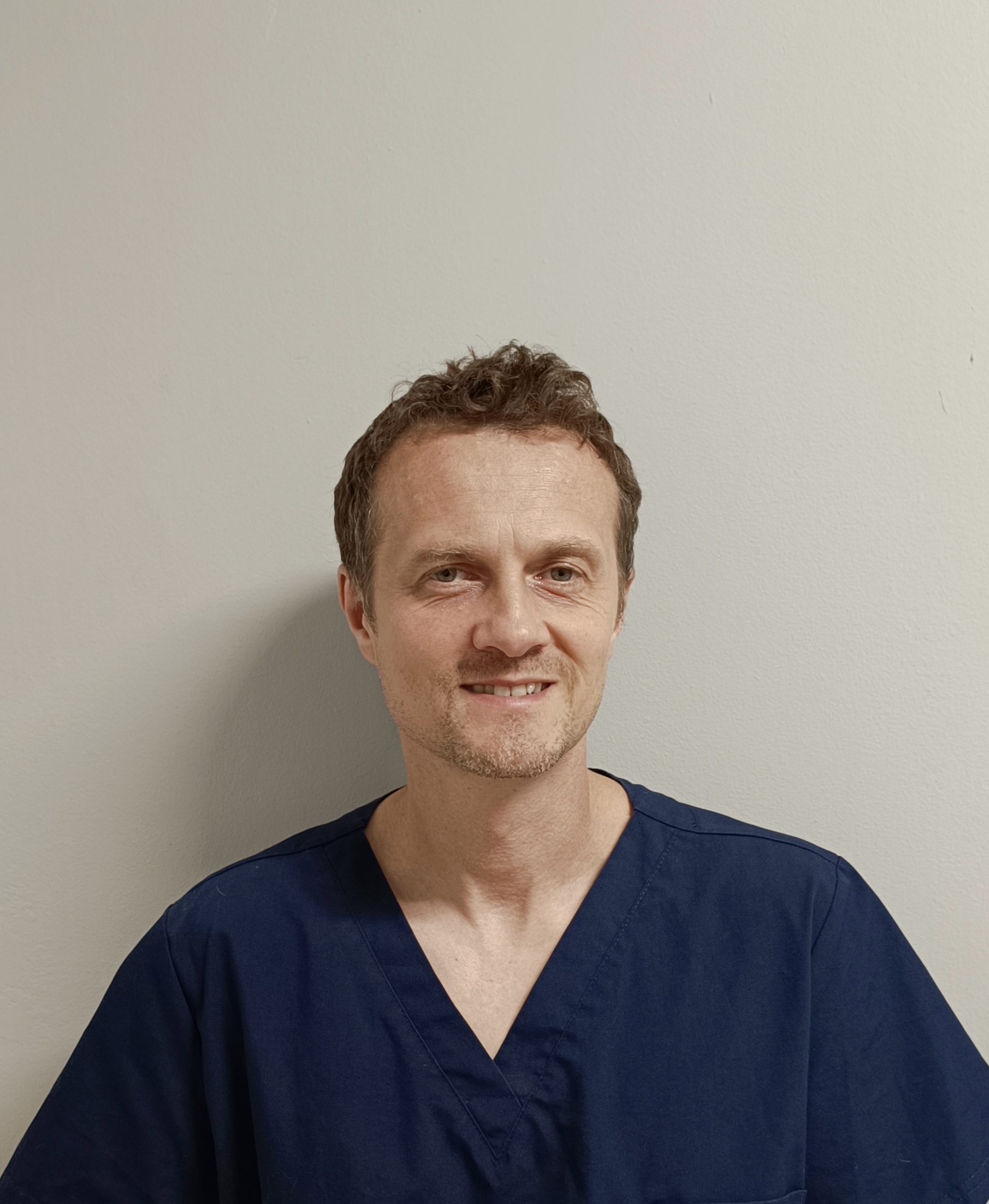 Lekarz weterynarii Piotr Polak – właściciel gabinetu Doktor Piotr w Knurowie